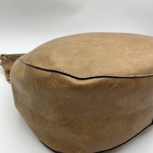 Jen & Co Tan Hobo Shoulder Bag - Picture 9 of 10